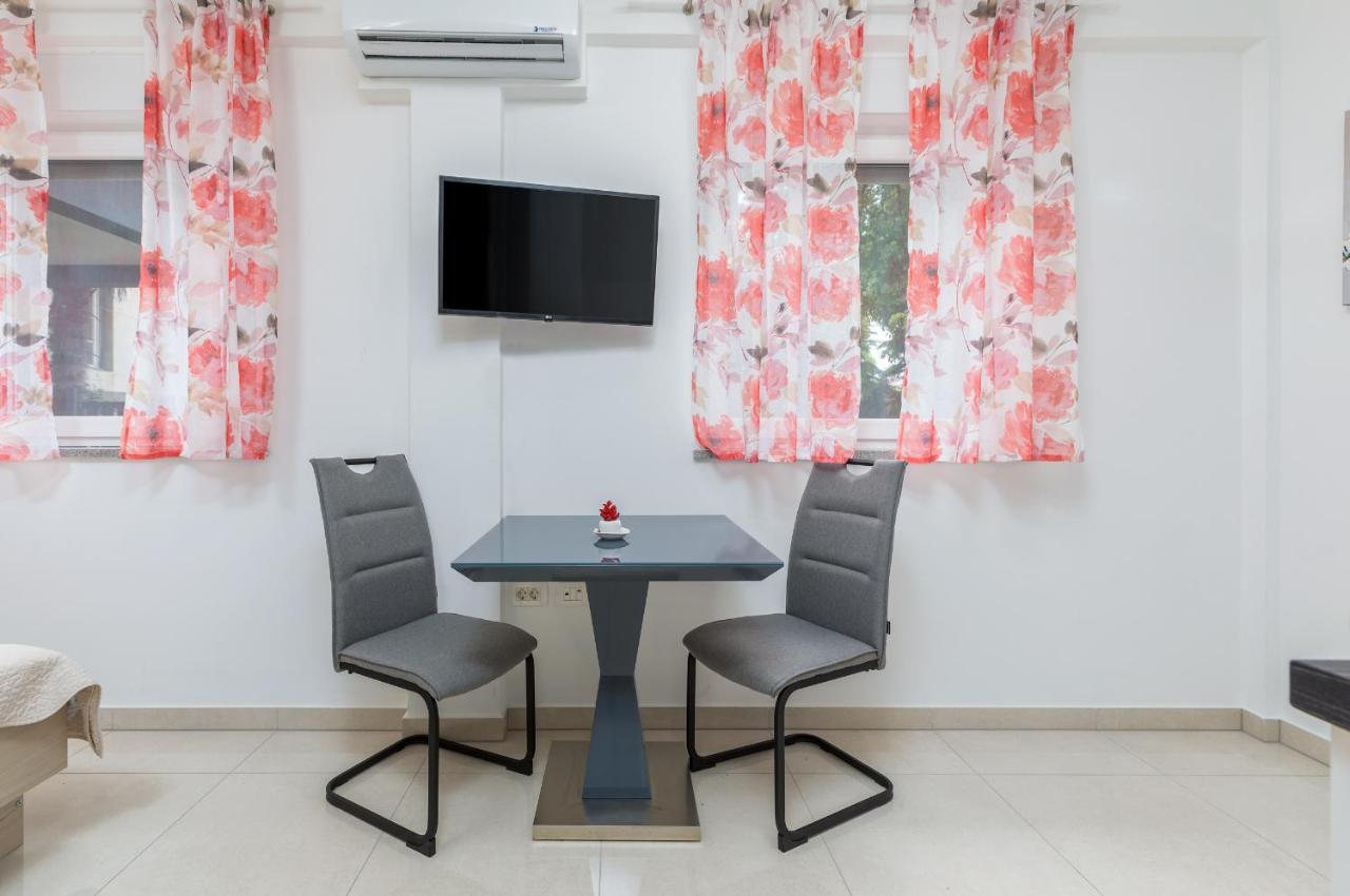 Marine Lux Apartments Pula Dış mekan fotoğraf